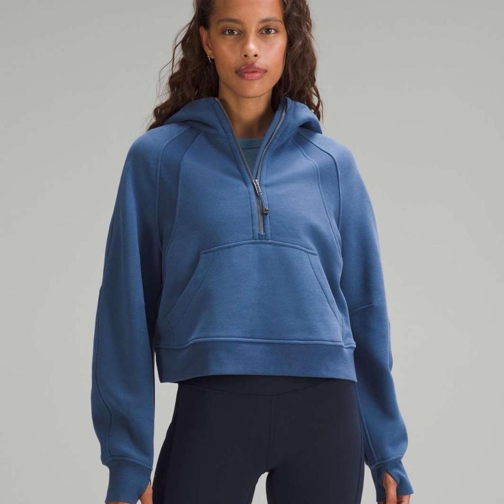 Lululemon scuba jumper in blue XS/S